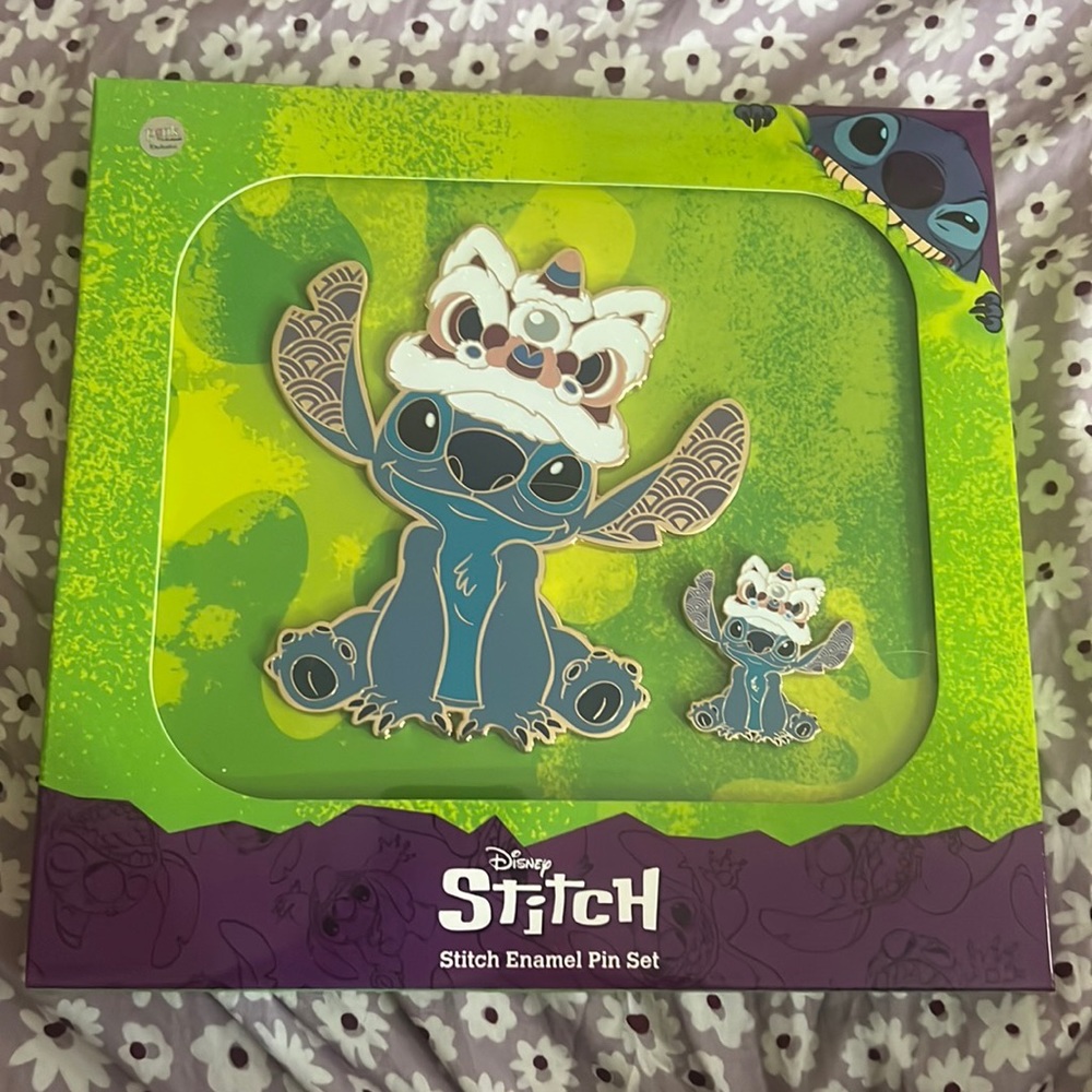 Disney Limited Edition LE 150 year of the dragon stitch pin
